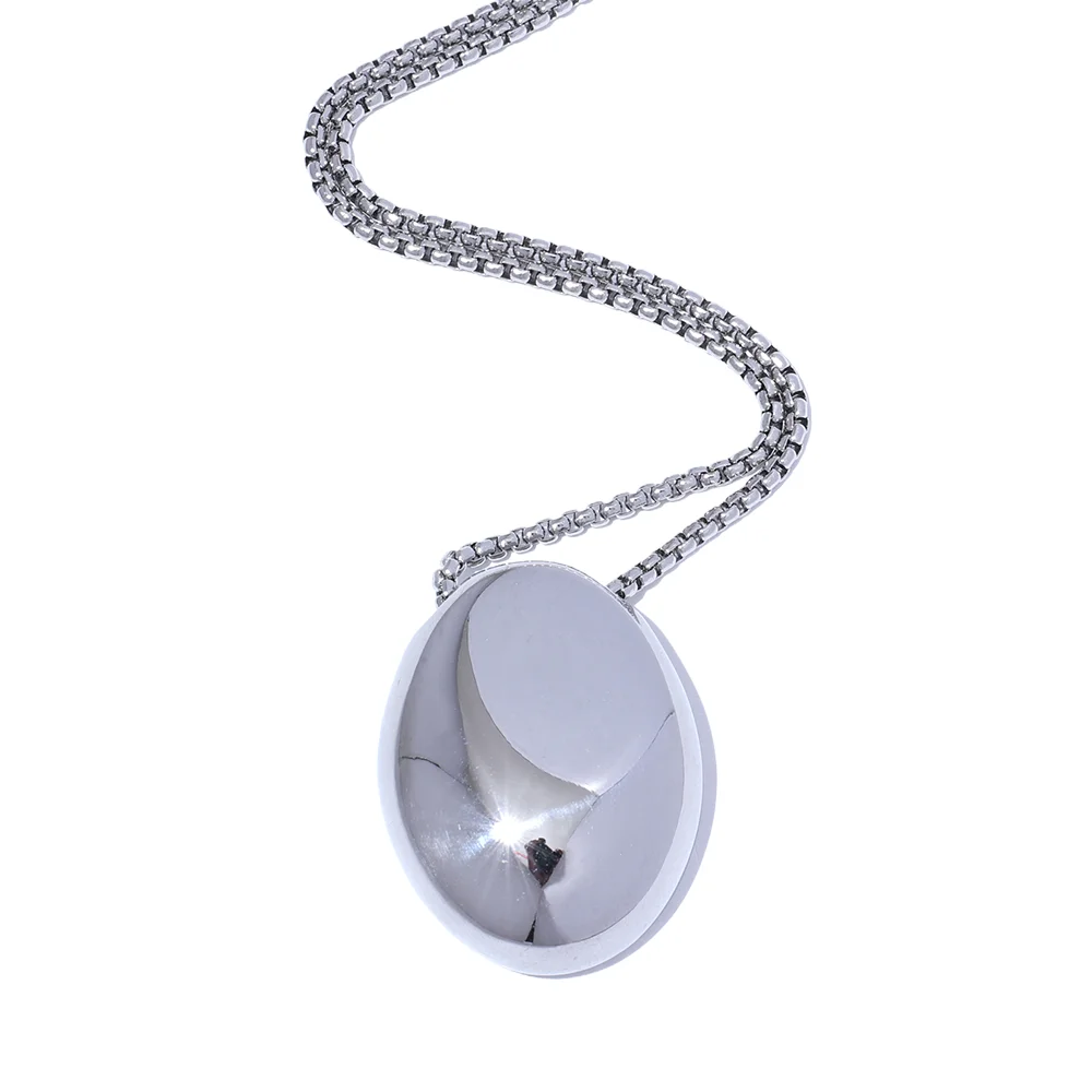 Luna Necklace