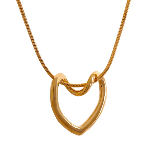 Amor Necklace