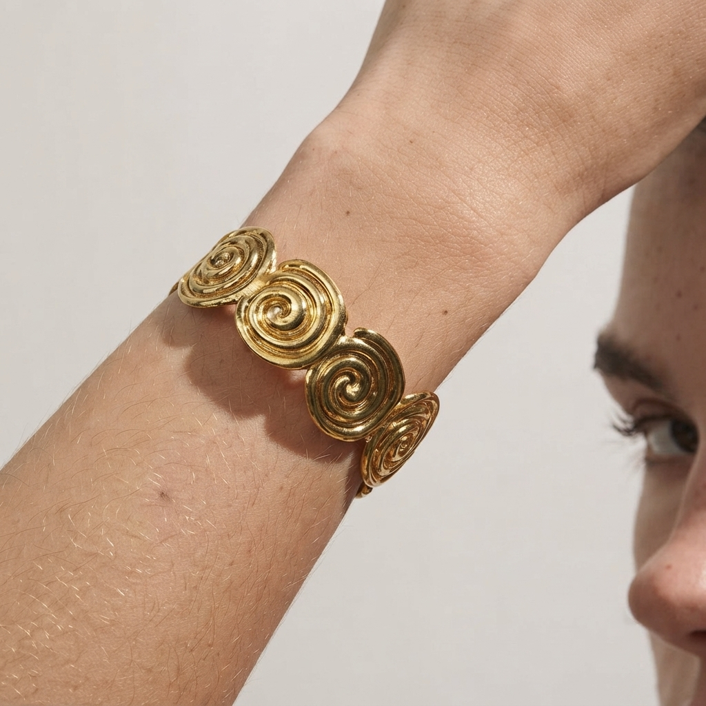 Solea Spiral Cuff