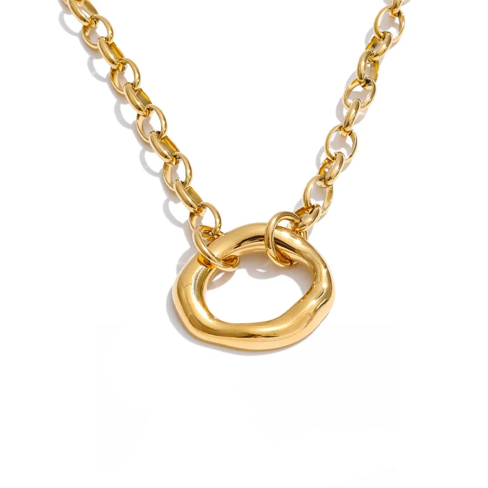 Oria Necklace