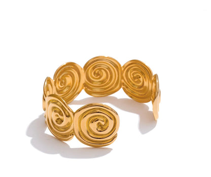 Solea Spiral Cuff