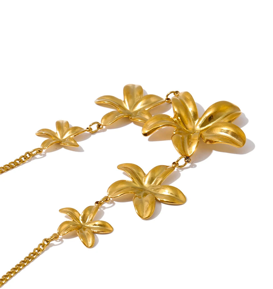 Kaia Necklace