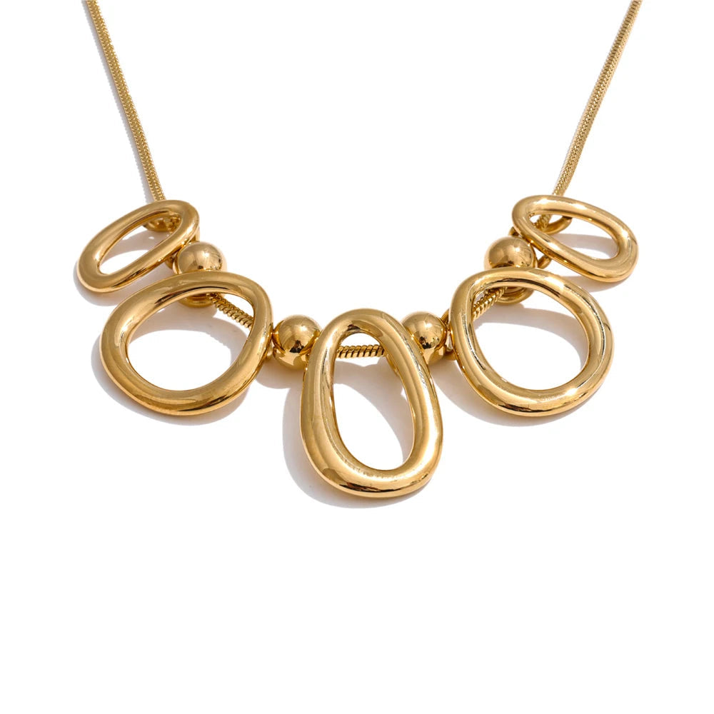 Eira Necklace