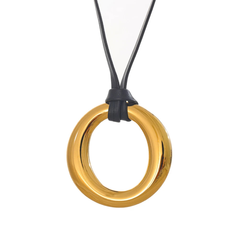Arlo Necklace