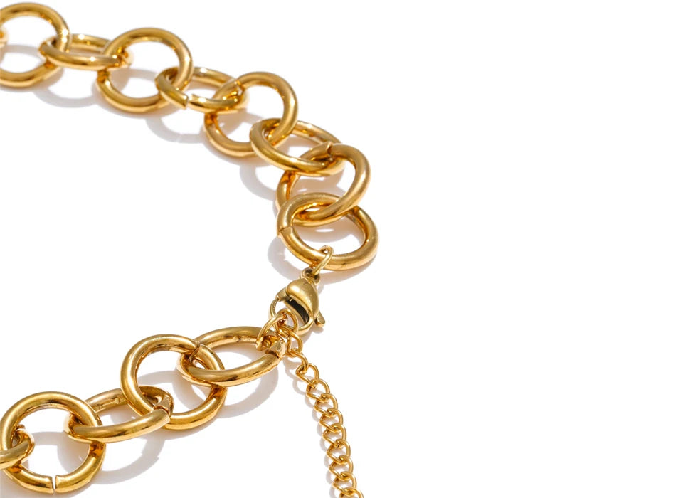 Arin Necklace