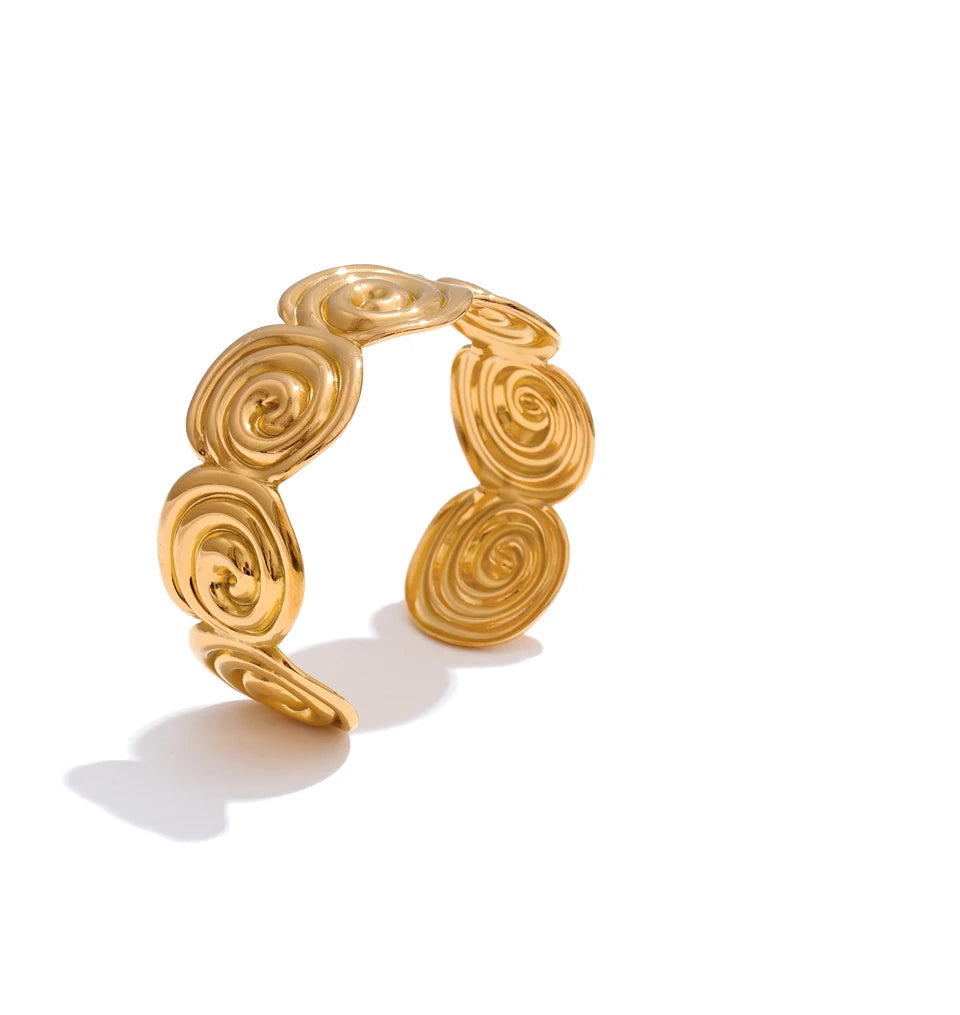 Solea Spiral Cuff