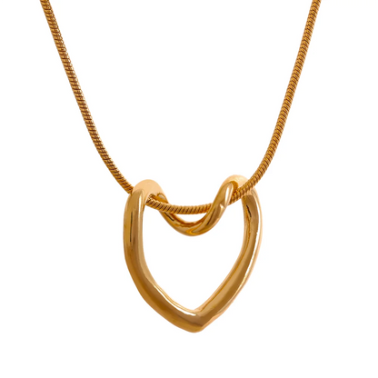 Amor Necklace