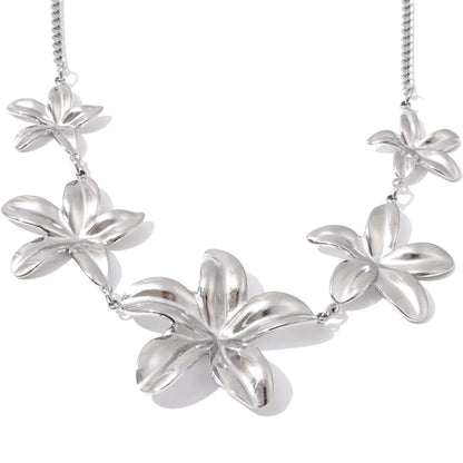 Kaia Necklace