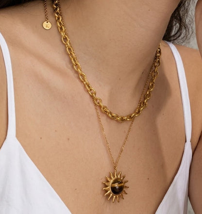 Pia Necklace